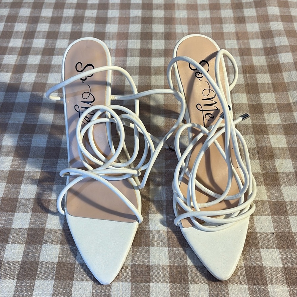 So Me White Tie Up Heels size 7.5